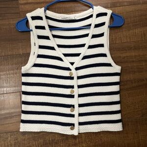 Abercrombie sweater vest